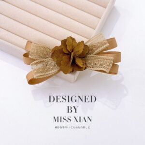 Alternative view of Floral Lace