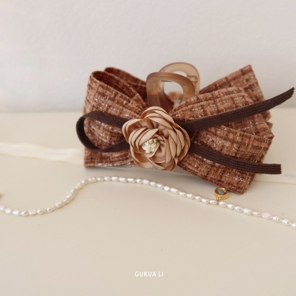 Vintage Camellia - Image 3