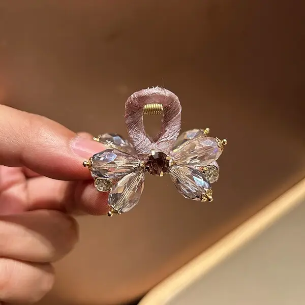 Korean Claw Hair Clip BD – Stylish Hair Accessories for Girls in Bangladesh stylish korean hair clip for girls in bangladesh