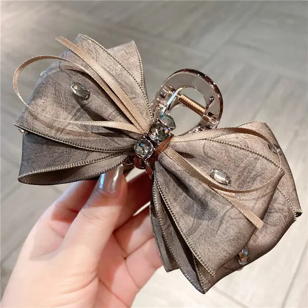 Luxe Diamond Ribbon Hair Claw Luxe Diamond Ribbon Hair Claw - Image 4