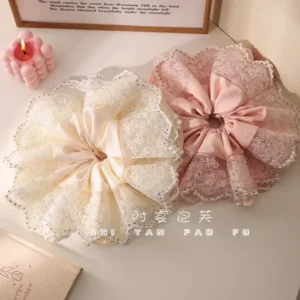 Princess Pearl Scrunchie – Elegant Pearl Hair Tie with Lace