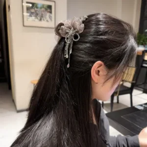 stylish shark clip for women